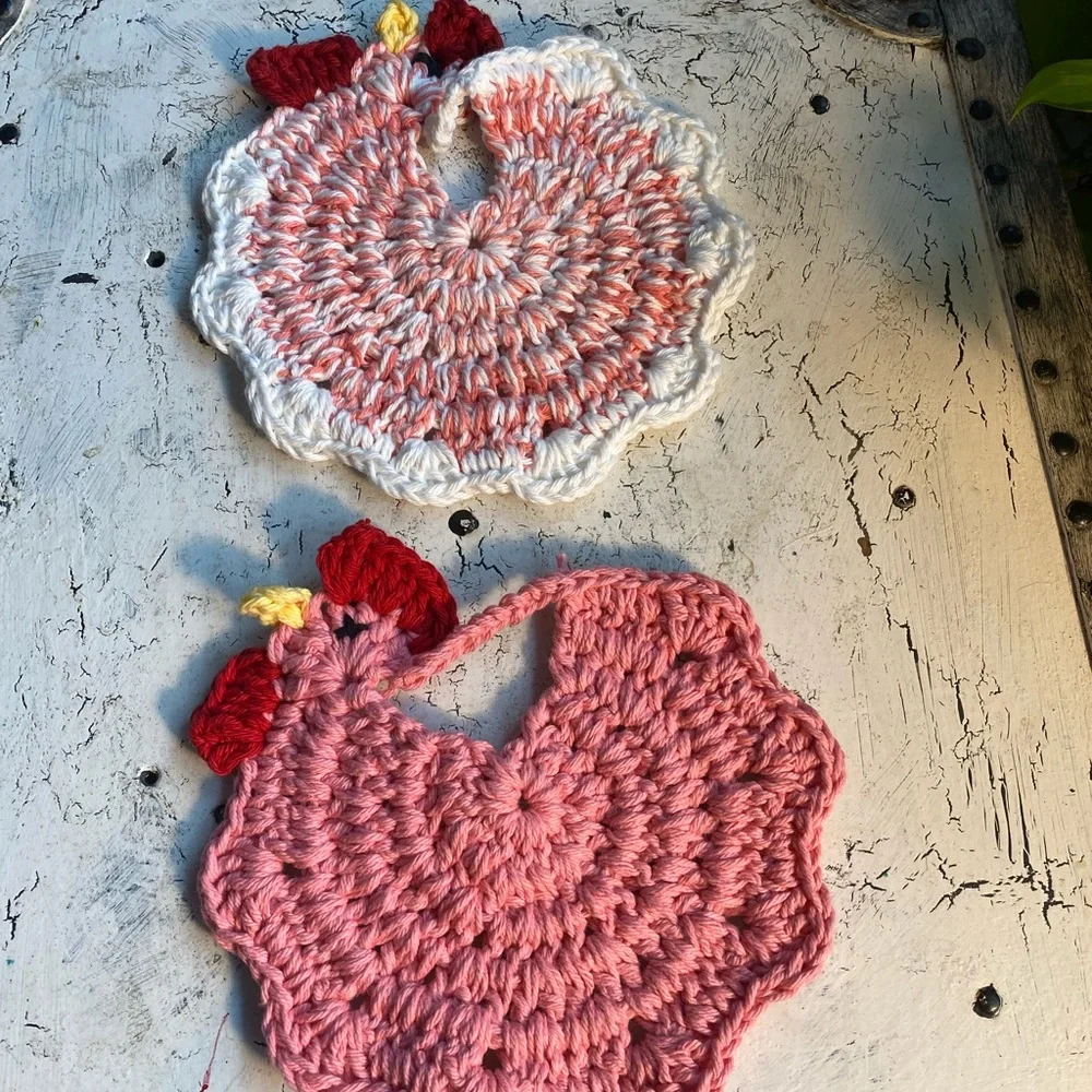 2 Chicken Pot Holders Double Thick Cotton $25